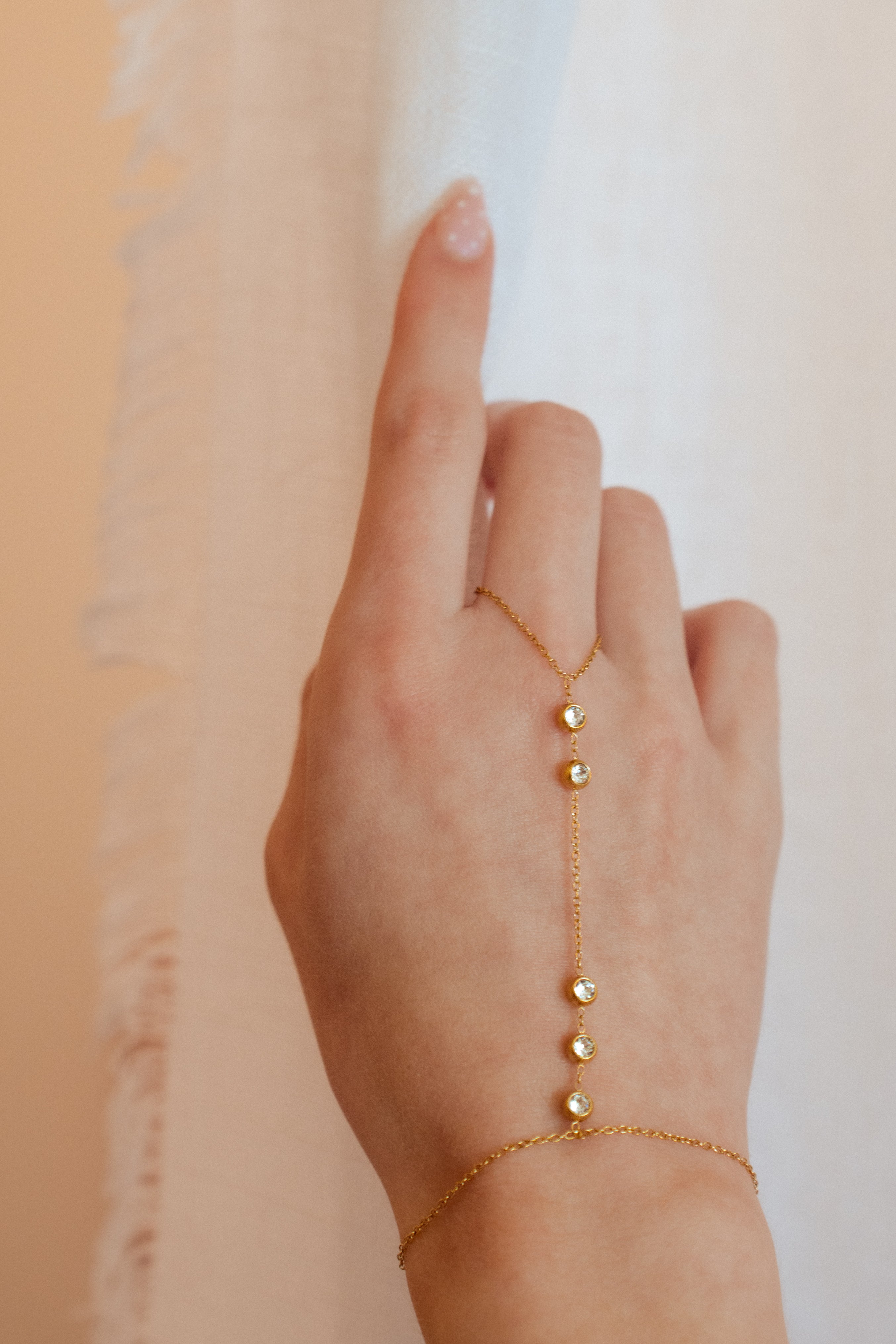 Procida Hand Chain